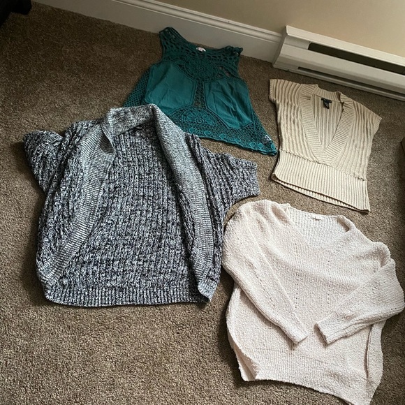 Womens name brand S/XS bundle - Picture 2 of 7